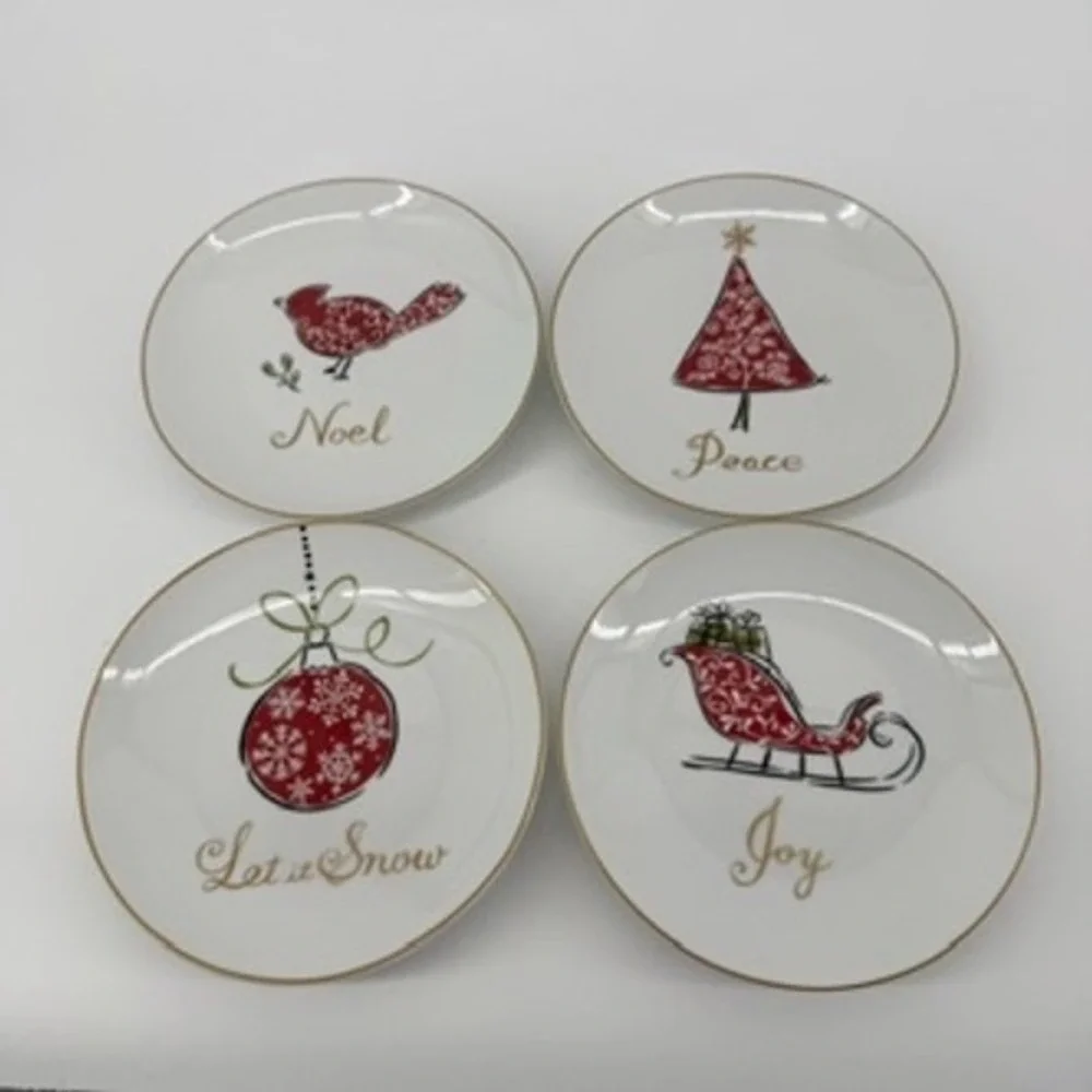 Set of 4 222 Fifth Natala Christmas Holiday Dessert‎ Plates